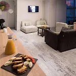 Western Saint Antoine & 4*