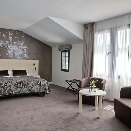 Western Saint Antoine & 4*