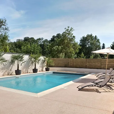 Hotel Western Saint Antoine & 4*
