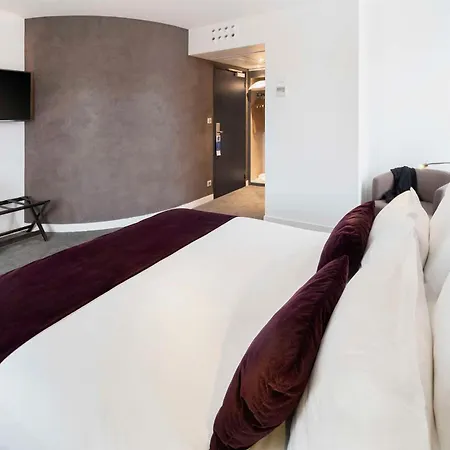 Western Saint Antoine & Hotell 4*