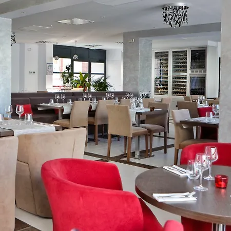 Western Saint Antoine &