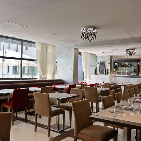 Western Saint Antoine & 4*