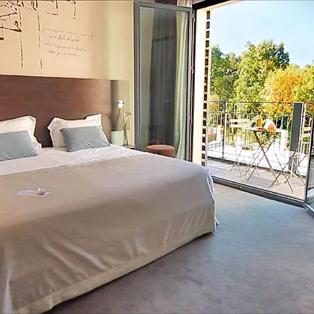 Western Saint Antoine &