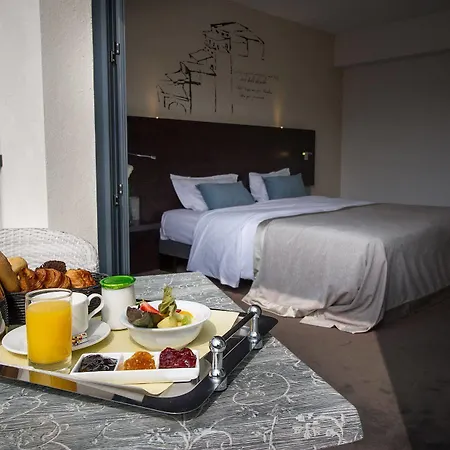 Western Saint Antoine & 4*