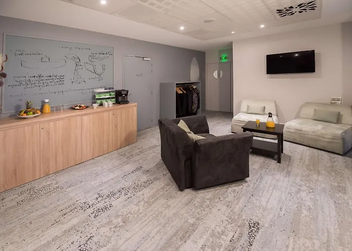 Western Saint Antoine &