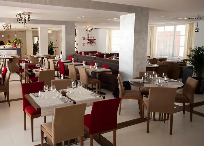 Western Saint Antoine &