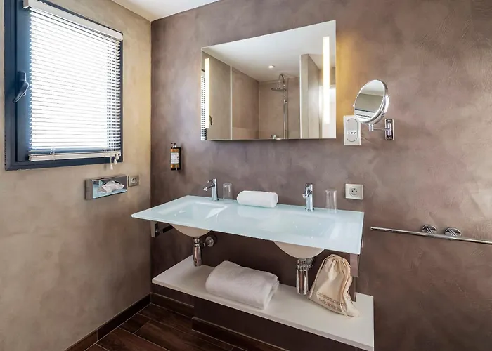 Western Saint Antoine & Hotel