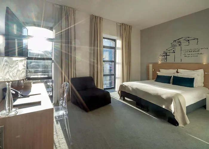 Western Saint Antoine & Clisson