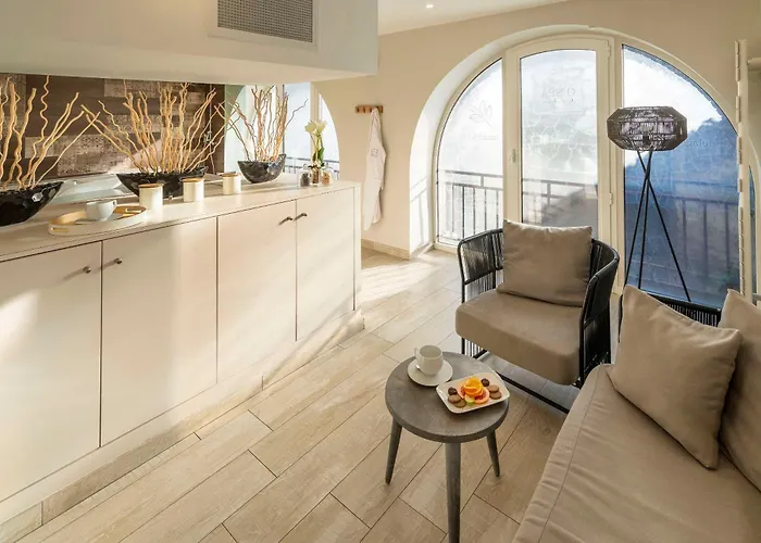 Western Saint Antoine & Clisson