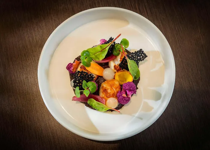 Hotel Western Saint Antoine & 4*