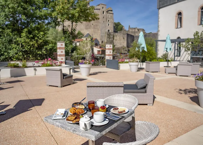 Hotel Western Saint Antoine & 4*