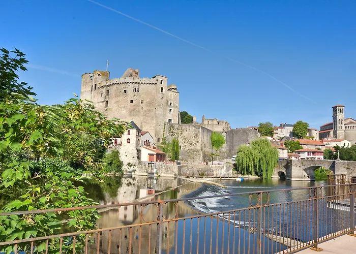 Hotel Western Saint Antoine & 4*