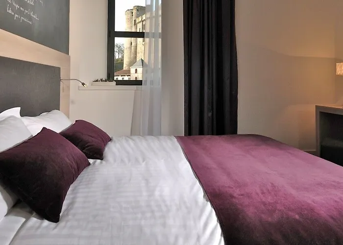 Hotel Western Saint Antoine & 4*